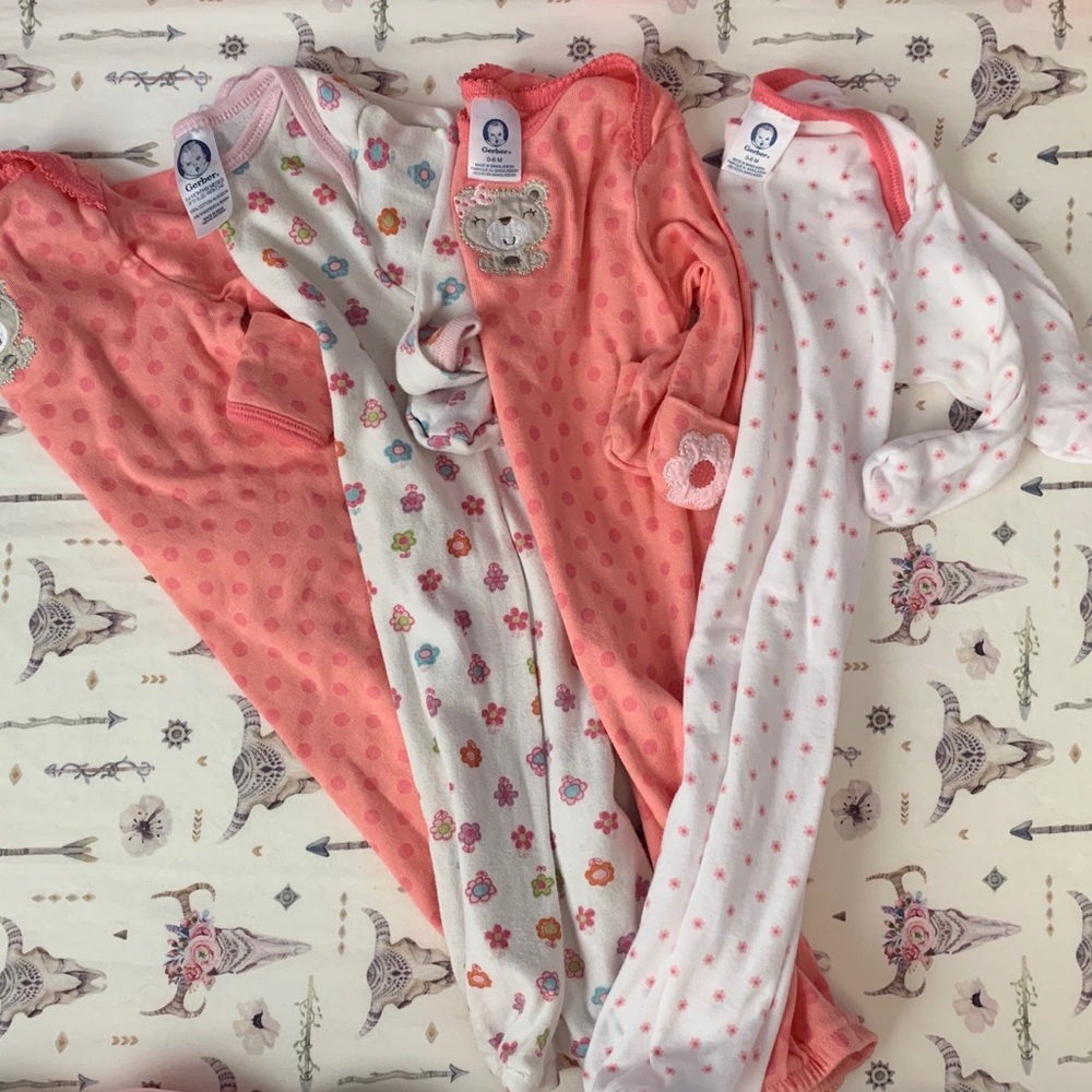 🧸 Bundle of sleeper nightgowns 🧸